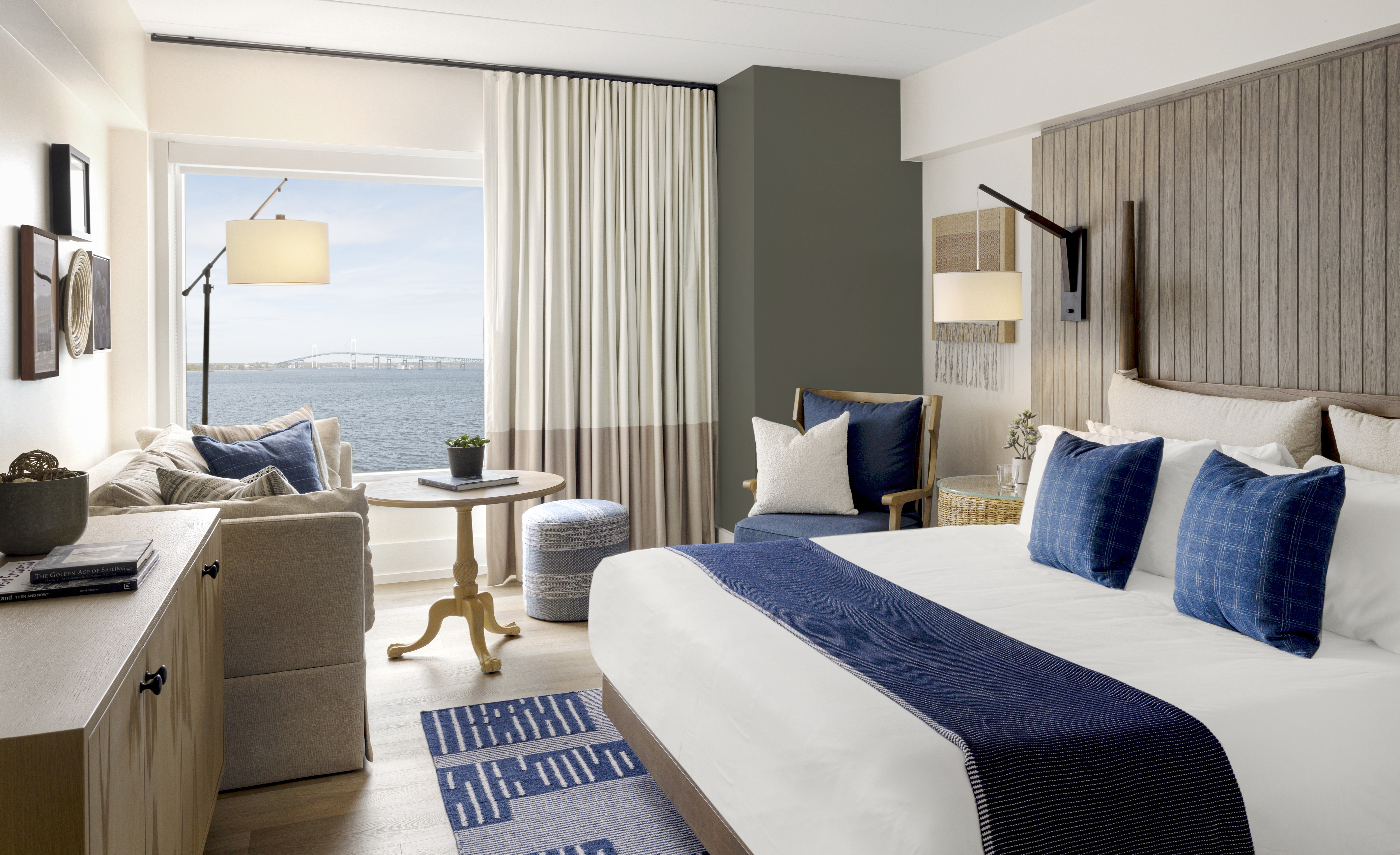 Newport Harbor Island Resort