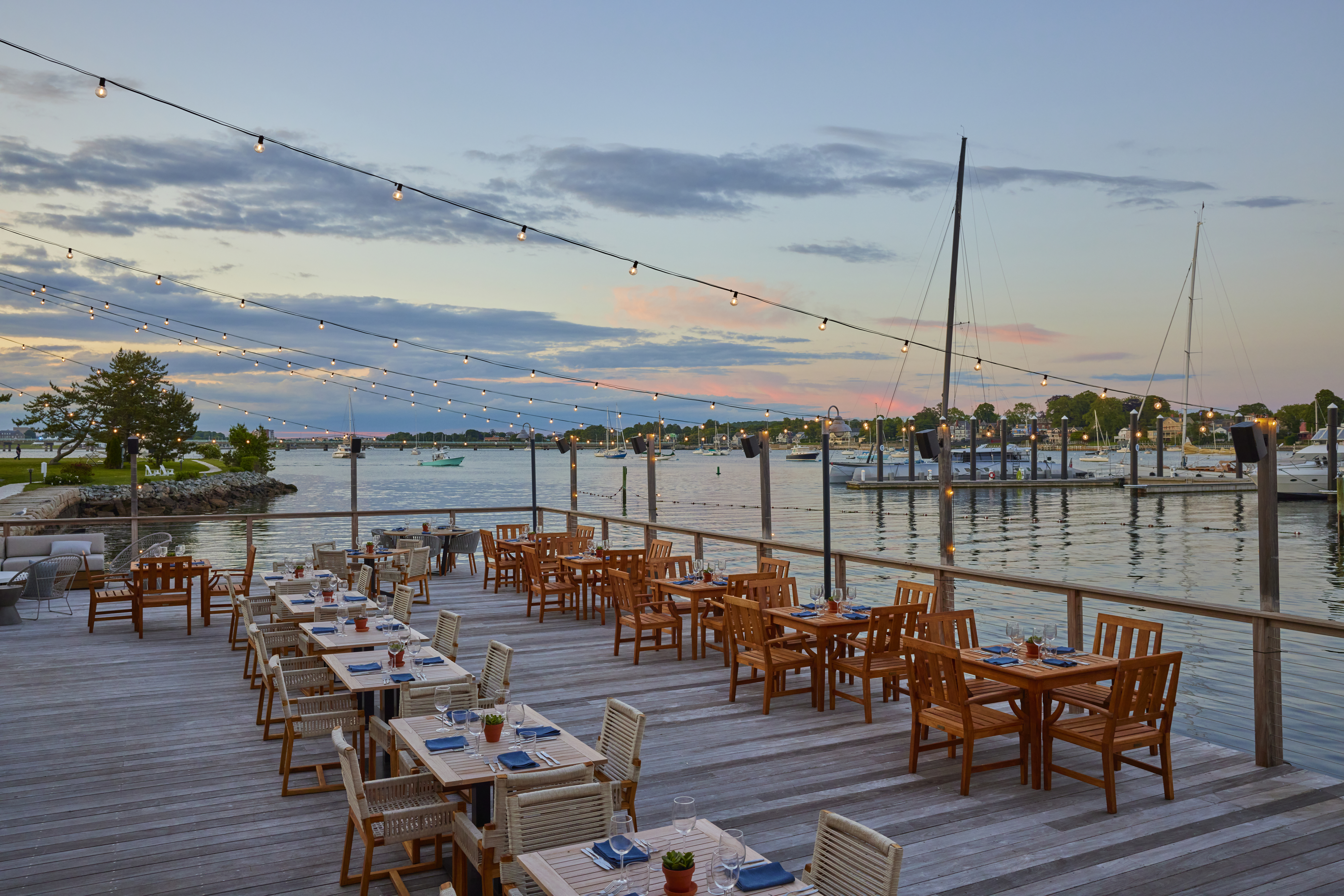 Newport Harbor Island Resort