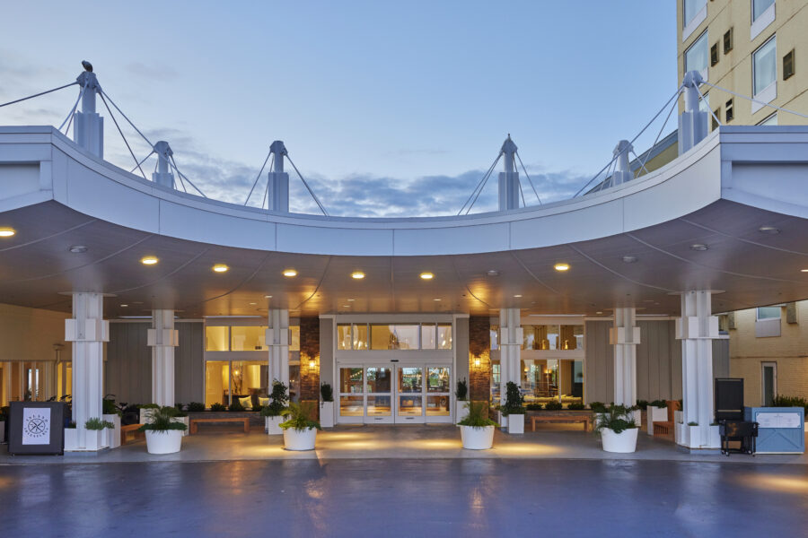 luxury newport resort