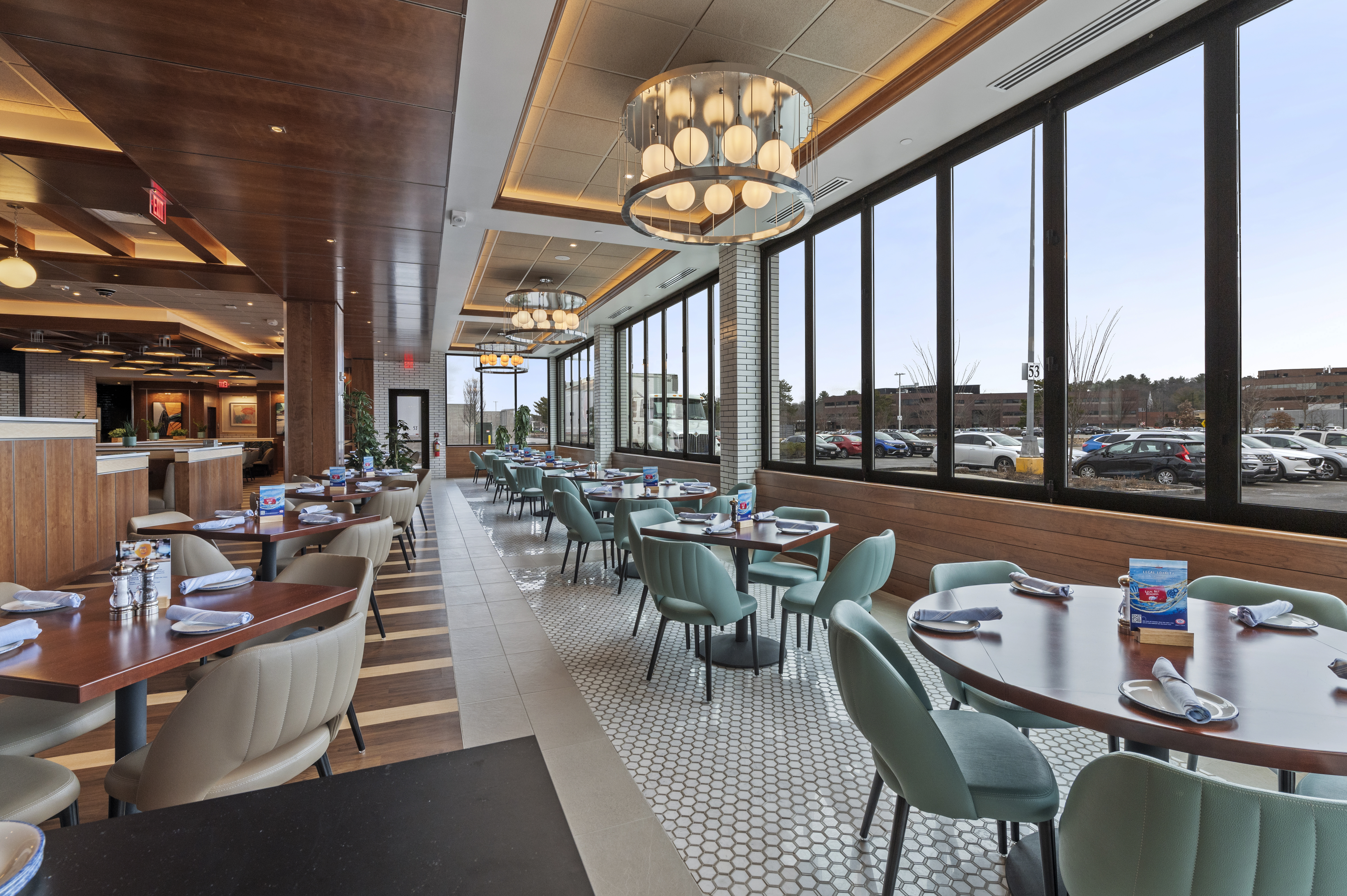 Legal Sea Foods — Burlington