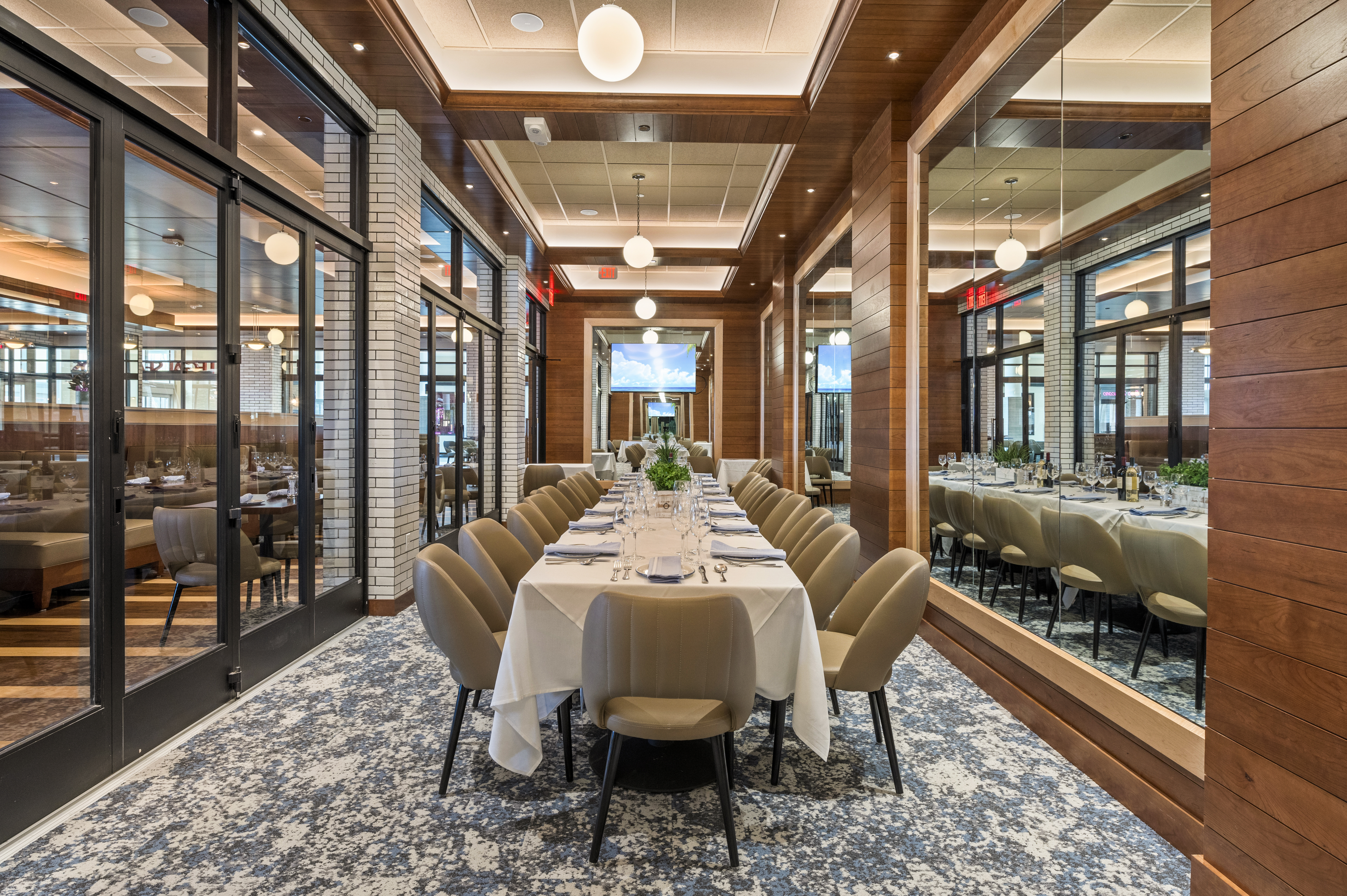 Legal Sea Foods — Burlington