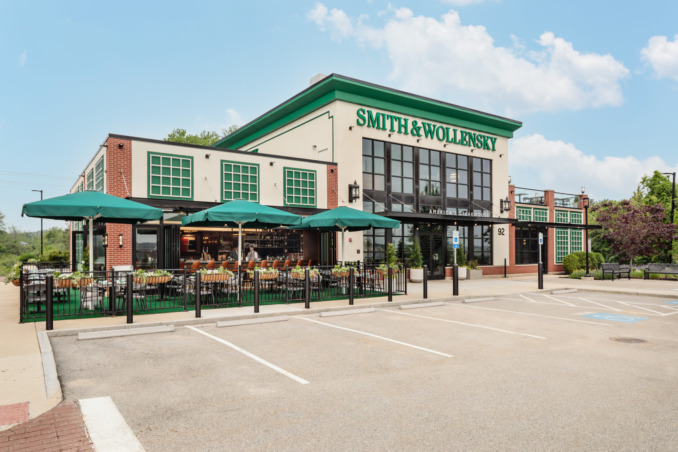 NEREJ Project of the Month: Haynes Group, Inc. and Phase Zero Design Complete Transformation of Burlington’s Newest Steakhouse