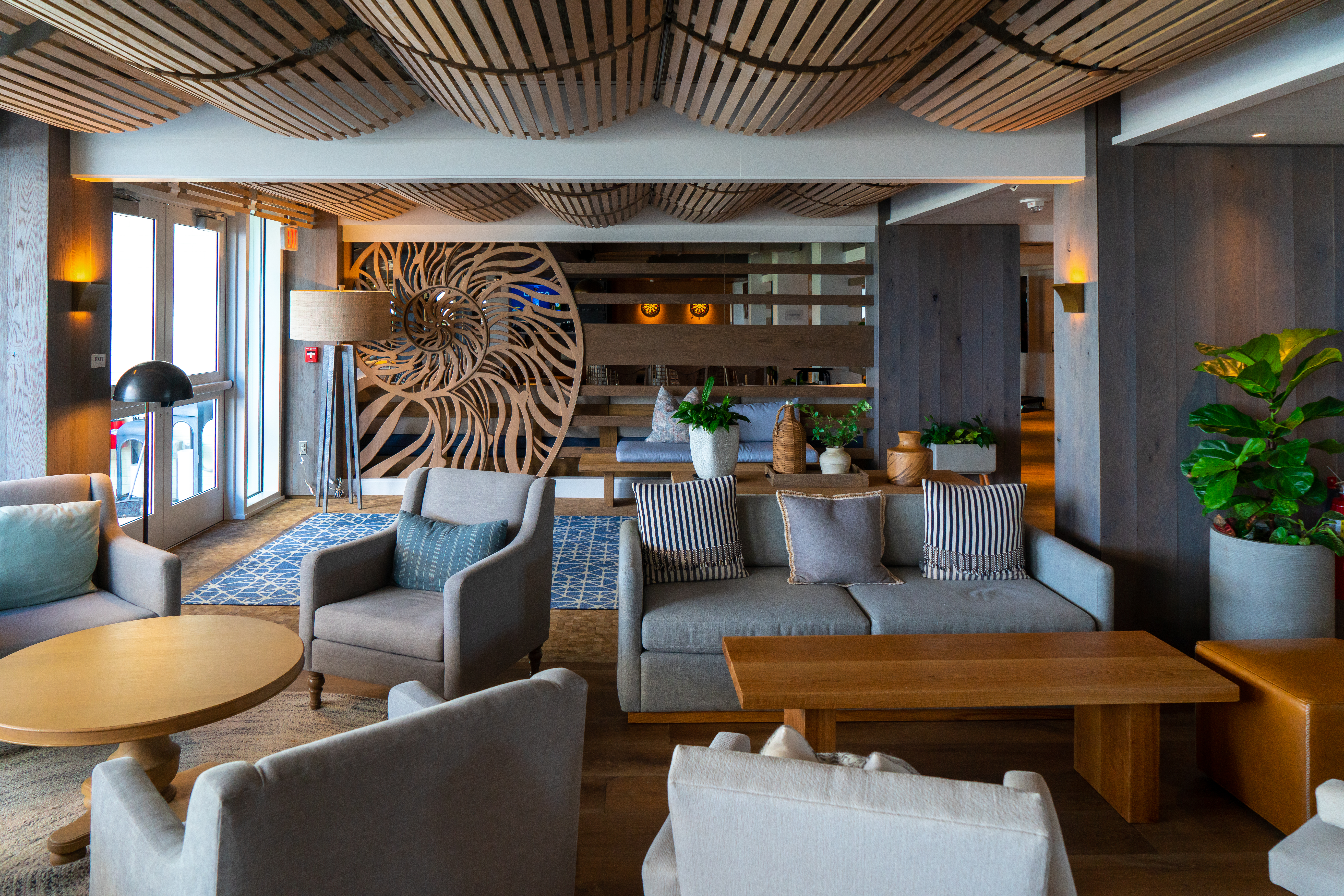 Newport Harbor Island Resort